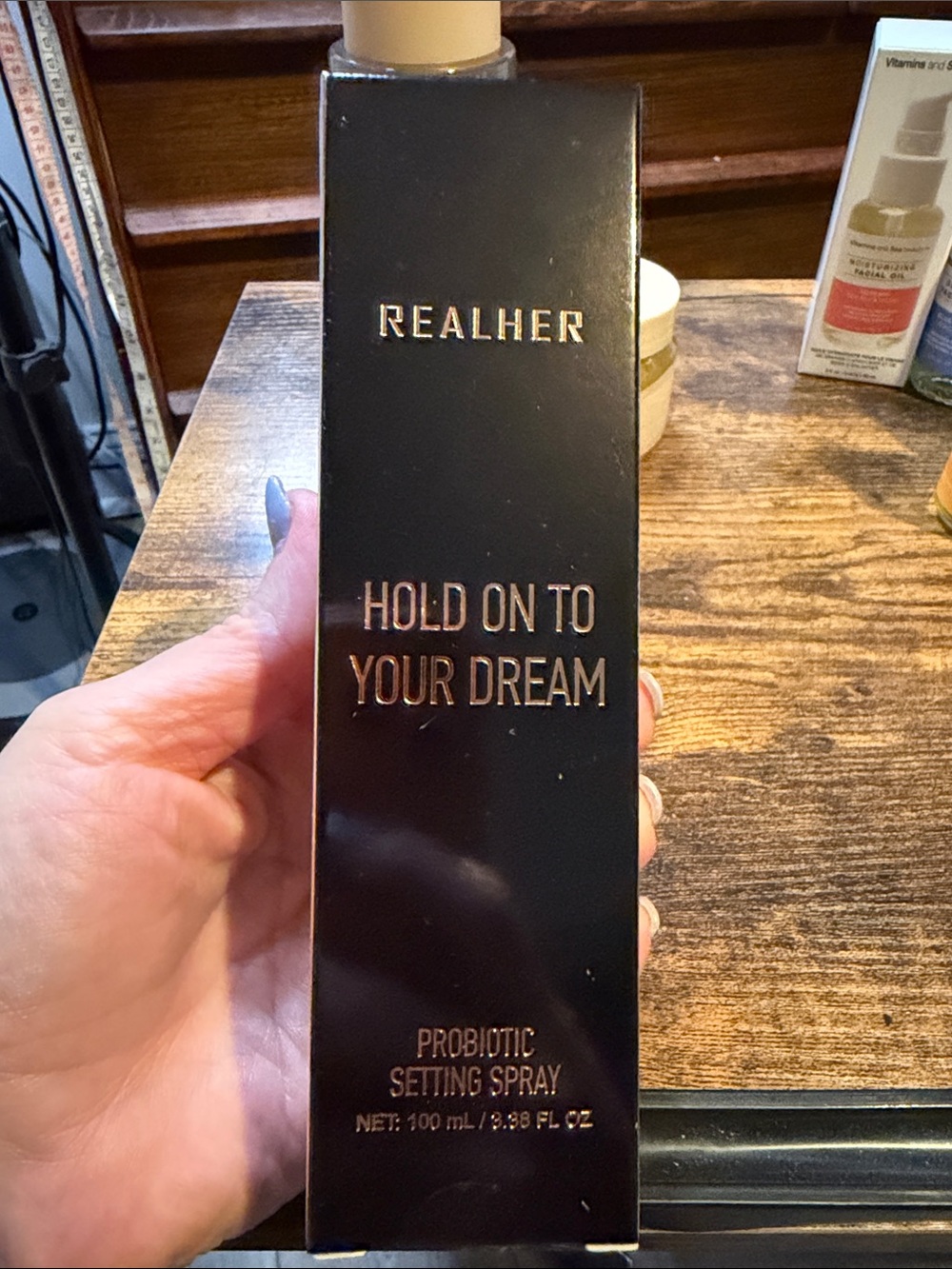 RealHer Hold On To Your Dream Probiotic Setting Spray - Black & Gold Accents